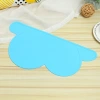 The cat and dog bowl mat, the heart-shaped cloud silicone mat, is convenient to carry and easy to clean when feeding cats and dogs Item Picture